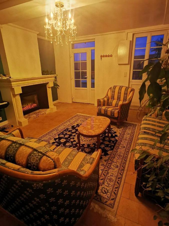 La Montrieuse, Chambre Individuelle Avec Sauna Et Baignoire Spa Naveil Exterior foto